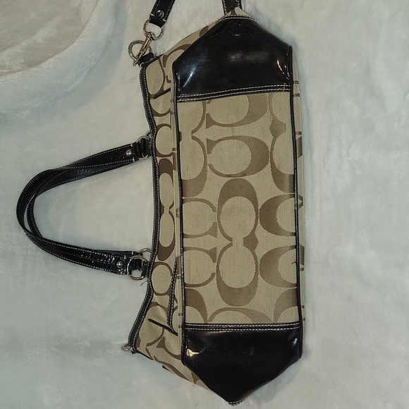 COACH large tote - Picture 4 of 11